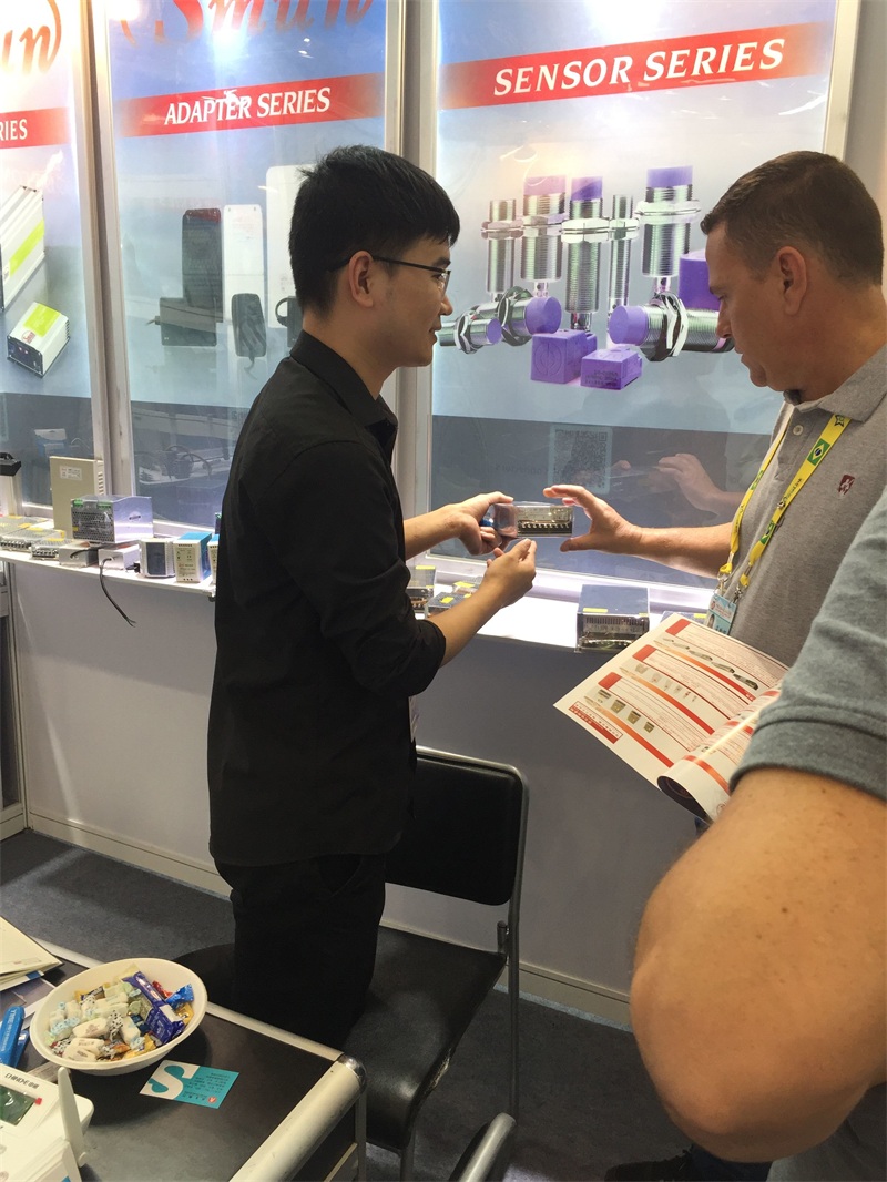 feria del cart&oacute;n 5