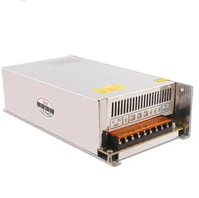 Fuente de alimentaci&oacute;n de salida &uacute;nica S