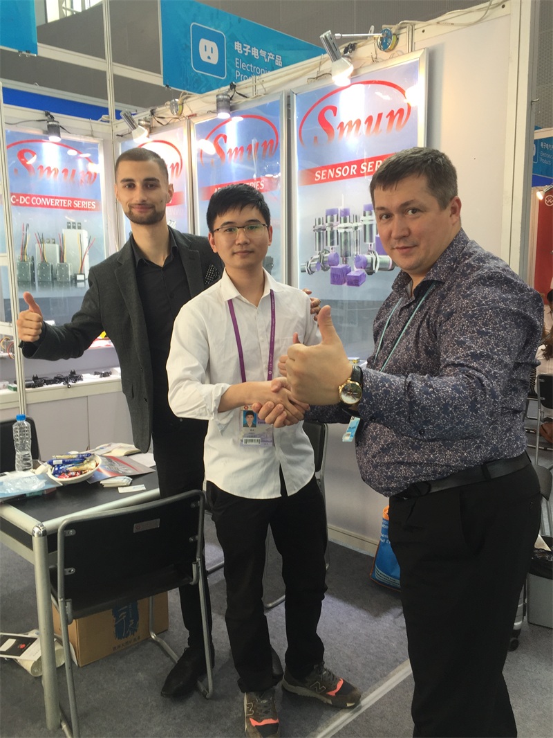 feria del cart&oacute;n 1