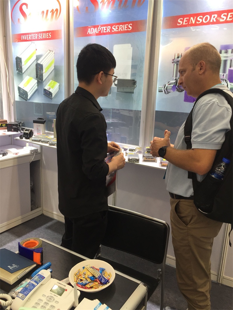 feria del cart&oacute;n 3